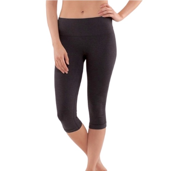 Lululemon In The Flow Cropped II leggings dark Heathered blue size 4 - Picture 1 of 6